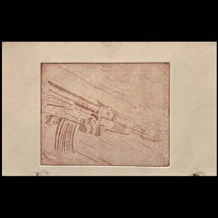 pintura grabada en papel de una pistola sujeta por una persona en tono sepia